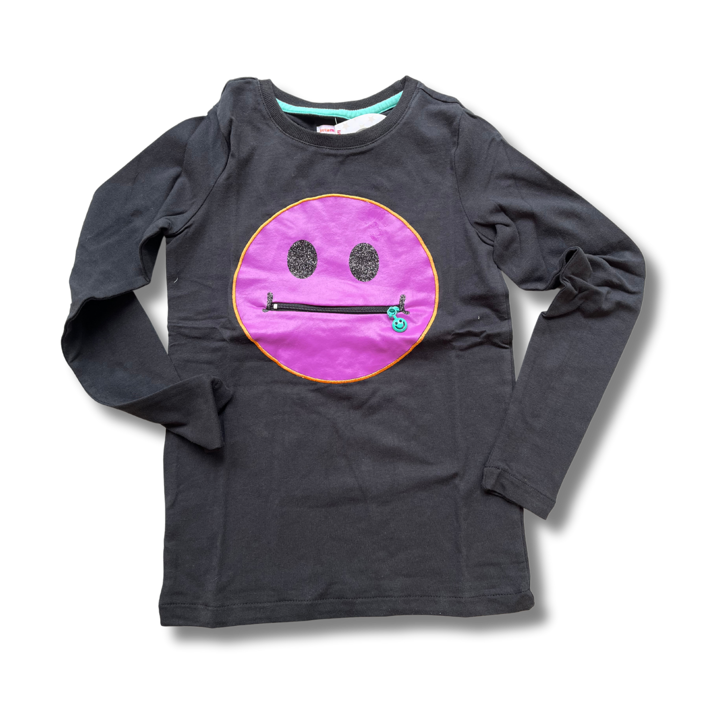 LONG SLEEVE BLACK TEE WITH ZIPPER SMILEY FACE