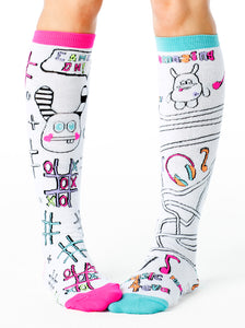 AMAZING MAZES COLORIZE KNEE HIGH SOCKS