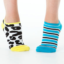 Load image into Gallery viewer, LEOPARD &amp; STRIPE REVERSIBLE LINER SOCKS - LAST ONES! COLLECT IT